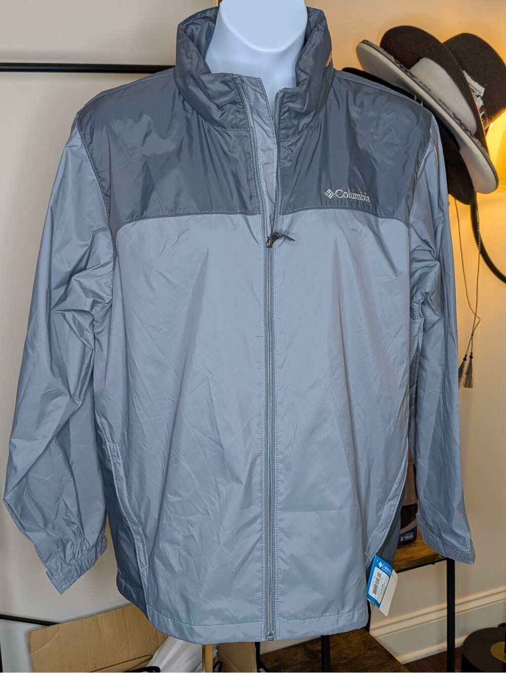 1852 - Columbia Waterproof Packable Jacket - Men's Large, Gray - NWT